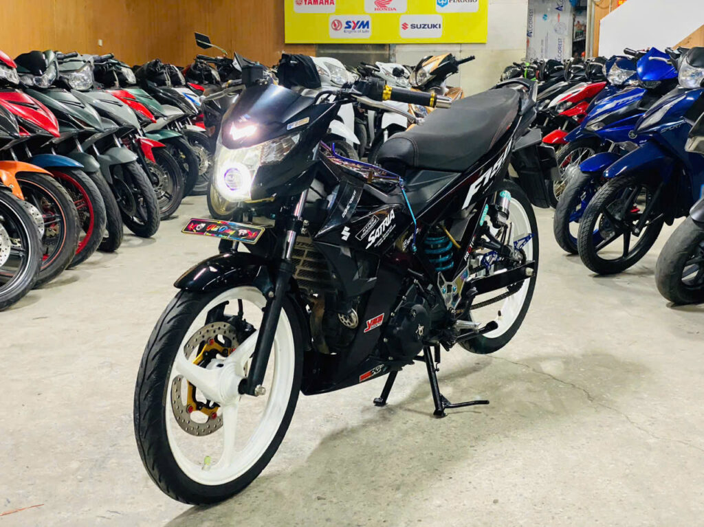 SUZUKI SATRIA 150