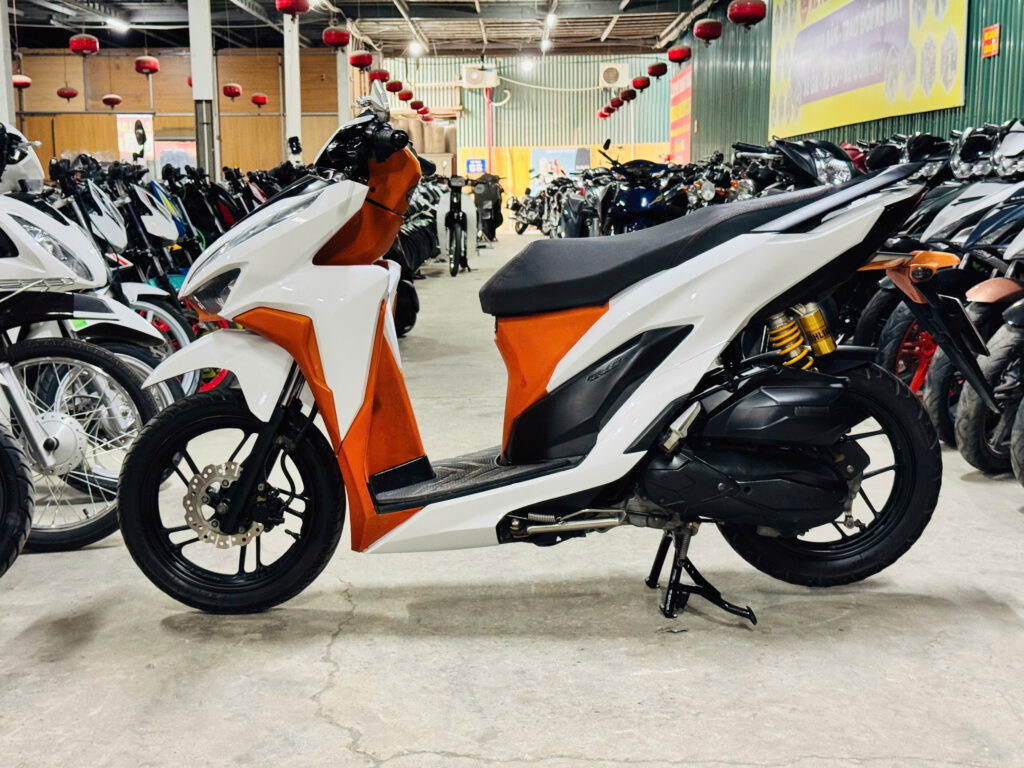 VARIO 150 TRẮNG CAM